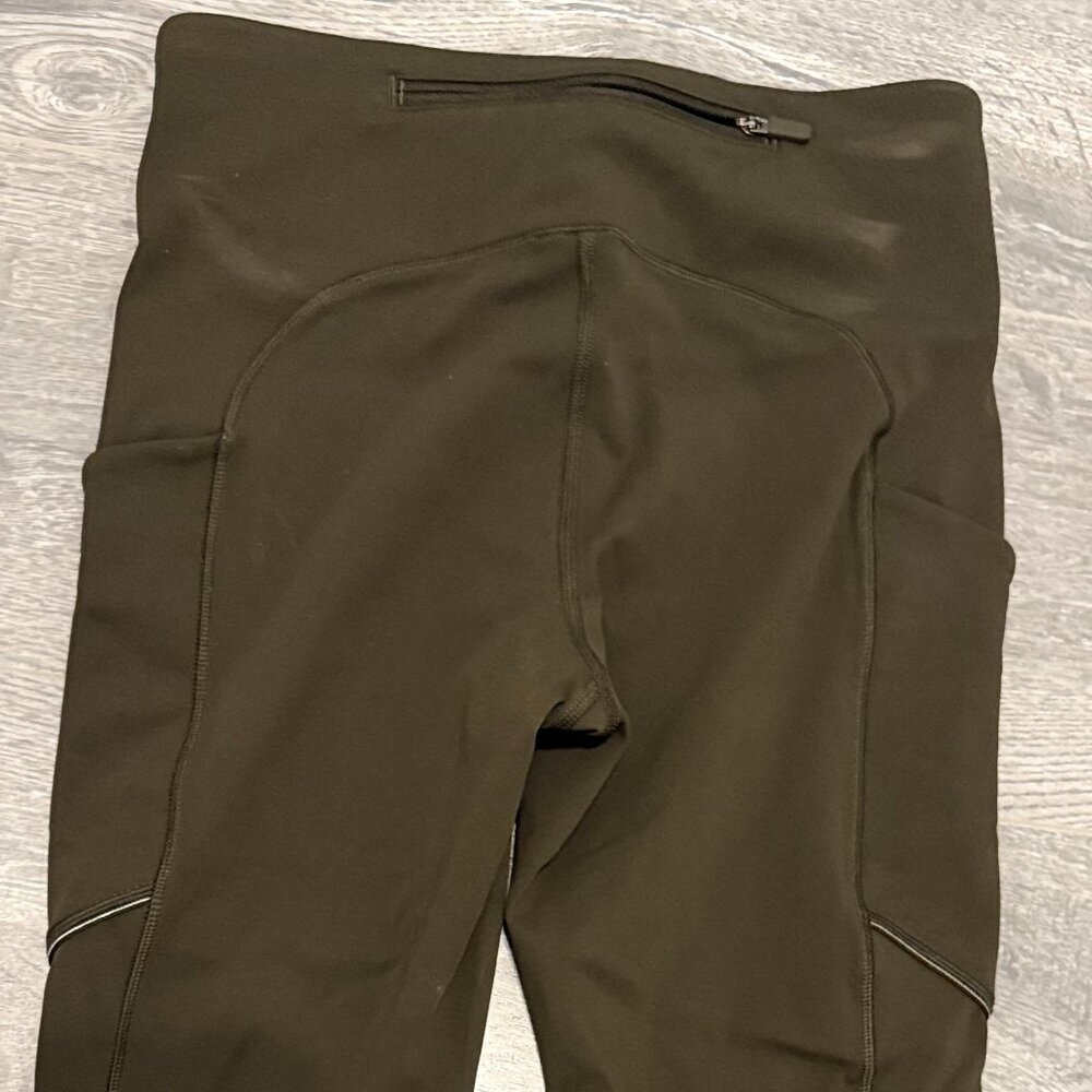 Lululemon Olive Green Speed Up Crop 21 Size 4 - Picture 5 of 8